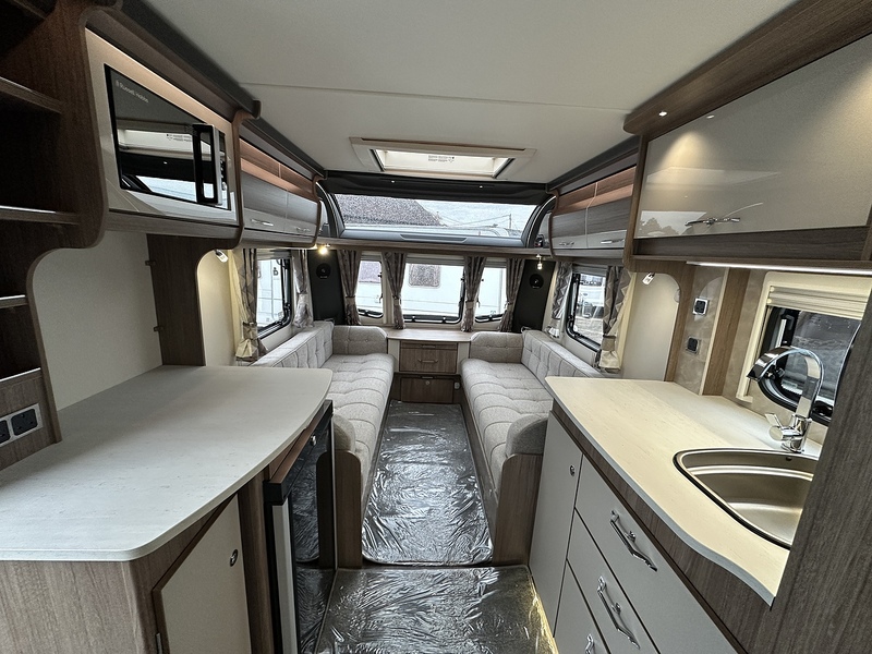 Coachman VIP 460 2023 Caravan - Large 6