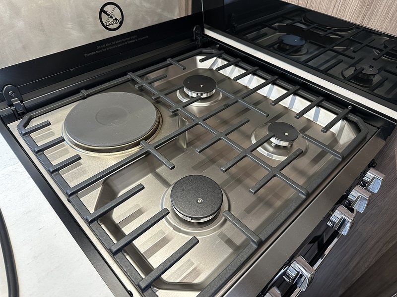 Coachman VIP 460 2023 Caravan - Large 9