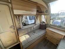 Bailey Phoenix +640 2023 Caravan4