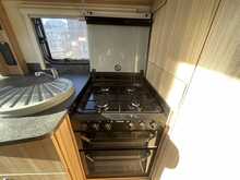 Bailey Phoenix +640 2023 Caravan8