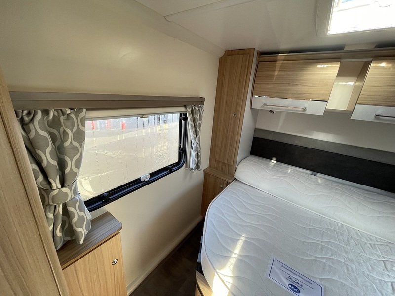 Bailey Phoenix +640 2023 Caravan - Large 17