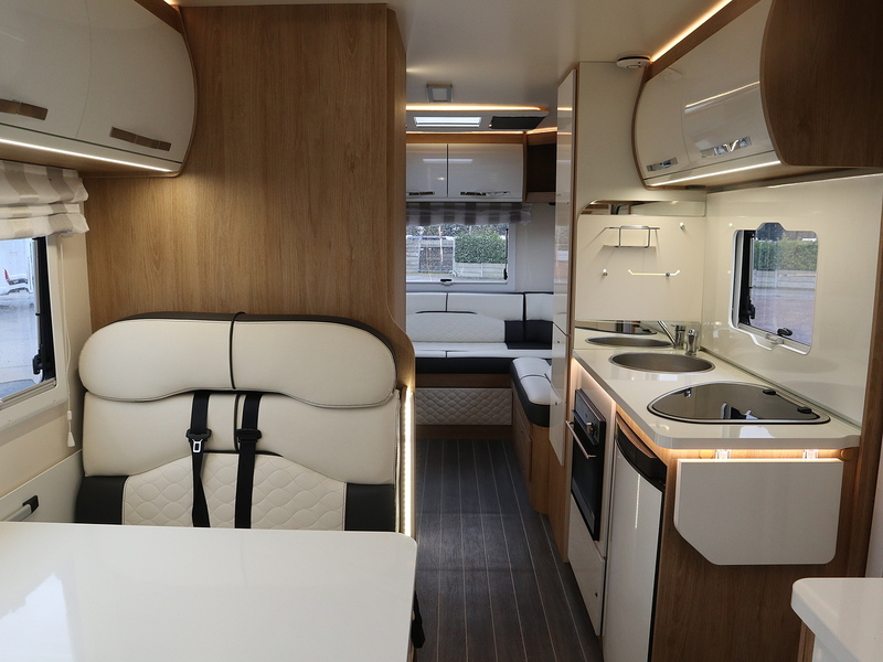 Rollerteam Autoroller 746 2019 Motorhome - Large 6