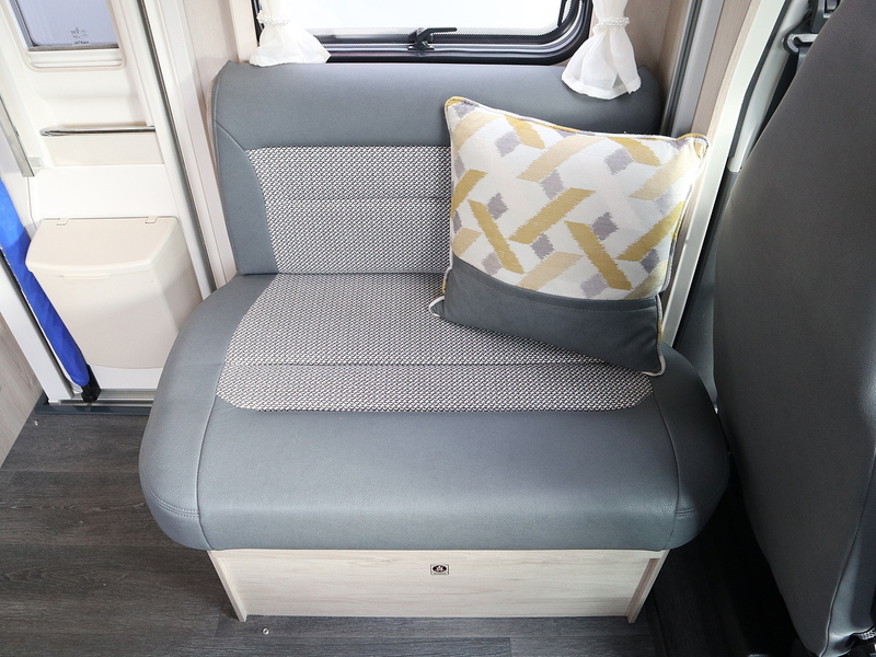 Autotrail F-Line F70 2024 Motorhome - Large 11