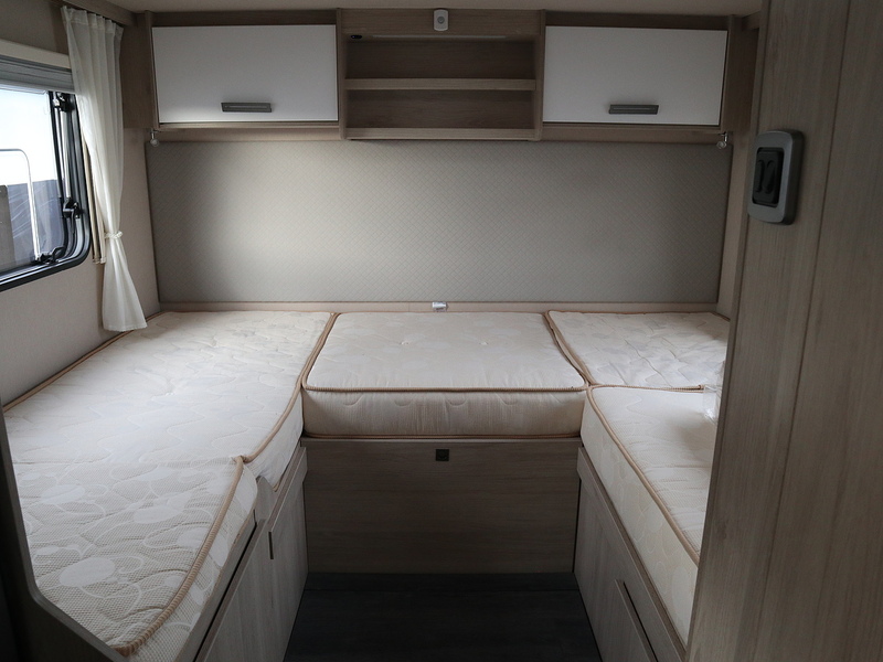 Autotrail F-Line F70 2024 Motorhome - Large 17