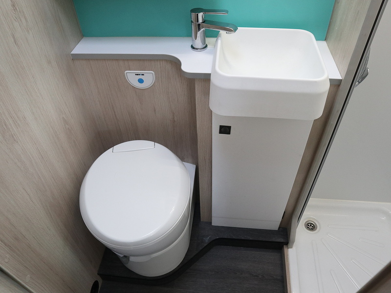 Autotrail F-Line F70 2024 Motorhome - Large 22