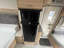 Bailey Alicanto Grande Evora 2023 Caravan10