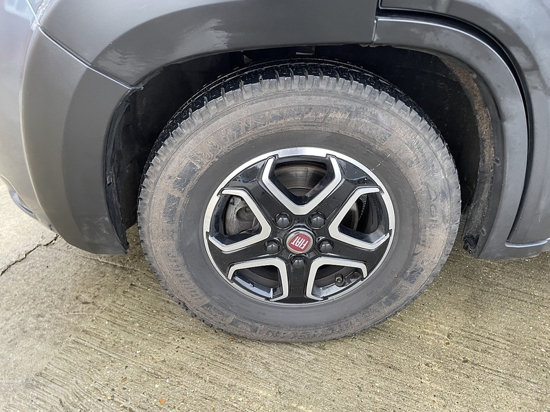 Hymer Yellowstone 2021 Campervan - Large 19