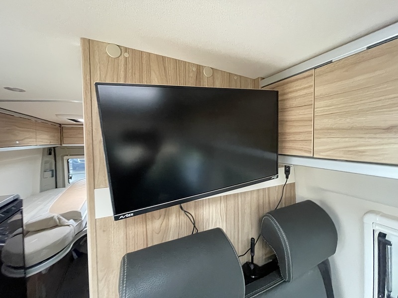 Hymer Yellowstone 2021 Campervan - Large 17