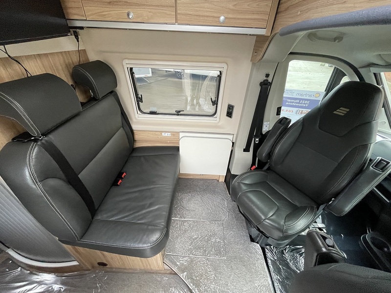 Hymer Yellowstone 2021 Campervan - Large 6