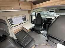 Hymer Yellowstone 2021 Campervan3