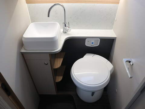 Bailey Adamo XL-T Motorhome - U2480