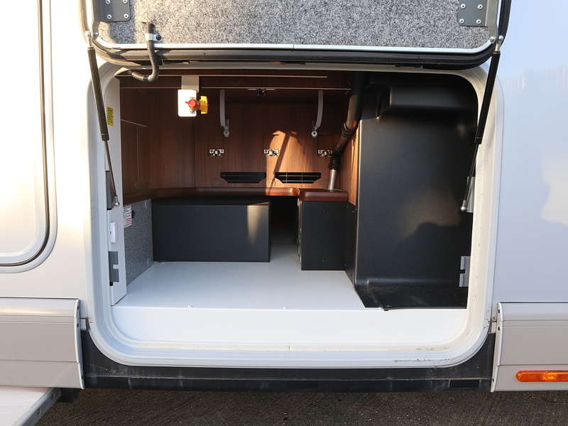 Carthago Chic E Line I 51 QB 2021 A Class - Large 13