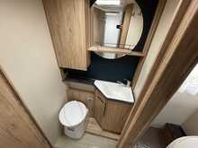 Pilote P740 FC Sensation 2020 Motorhome16