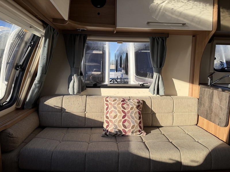 Bailey Pursuit 400/2 2018 Caravan - Large 5