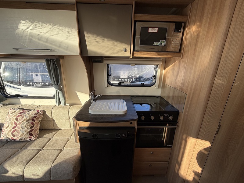 Bailey Pursuit 400/2 2018 Caravan - Large 10