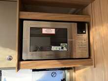 Bailey Pursuit 400/2 2018 Caravan17