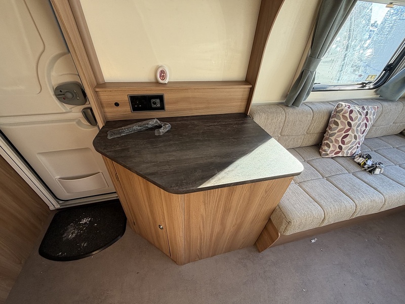 Bailey Pursuit 400/2 2018 Caravan - Large 18