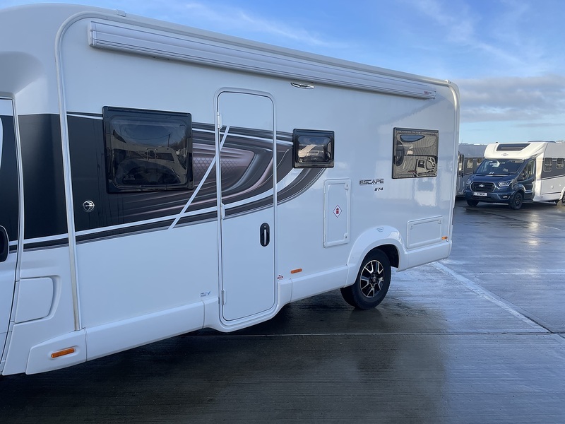 Swift Escape 674 2021 Motorhome - Large 33