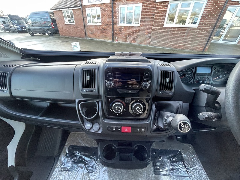 Swift Escape 674 2021 Motorhome - Large 5