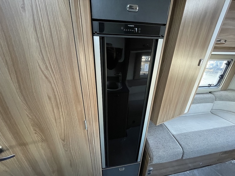 Swift Escape 674 2021 Motorhome - Large 17