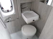 Rollerteam Livingstone Sport 6 2025 Campervan17