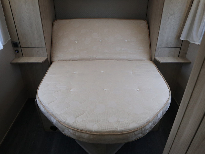 Autotrail F-Line F74 2024 Motorhome - Large 17