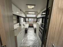 Swift Conquerer 480 2022 Caravan13