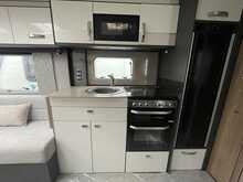 Swift Conquerer 480 2022 Caravan4