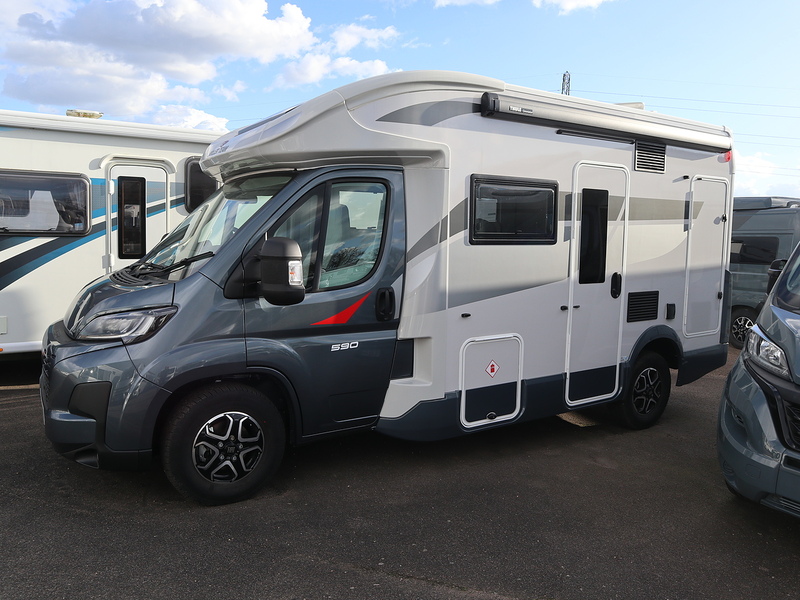 Rollerteam T-Line 590 2025 Motorhome - Large 4