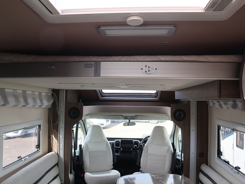 Rollerteam T-Line 590 2025 Motorhome - Large 11