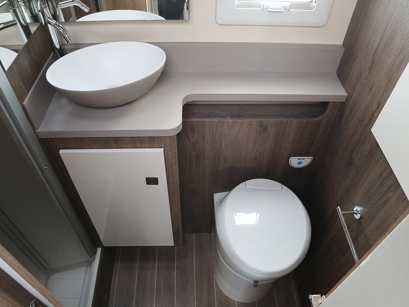 Rollerteam T-Line 590 2025 Motorhome - Large 16