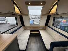 Bailey Discovery D4-4L 2023 Caravan3