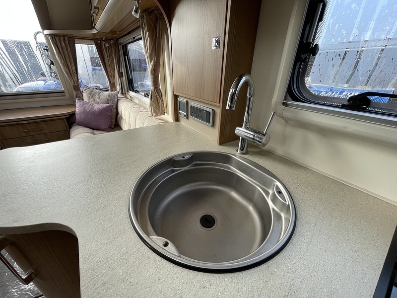 Bailey Unicorn Cartagena 2017 Caravan - Large 6