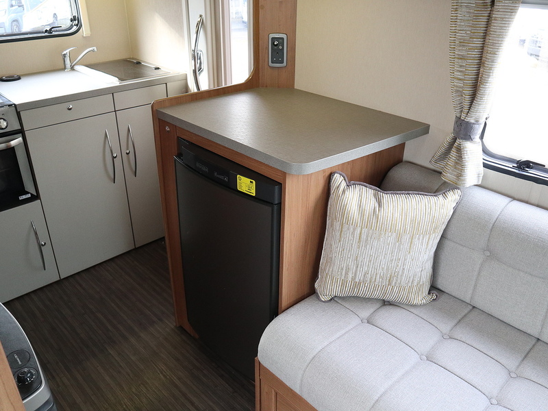 Autotrail Tribute T-615 2018 Motorhome - Large 17