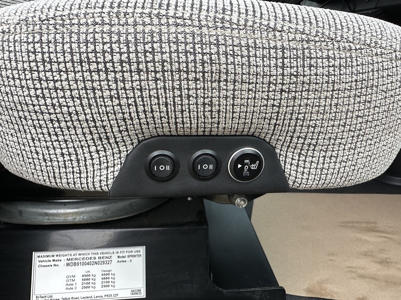 Hymer BMC-T 680 Motorhome 2019 Motorhome - Large 9