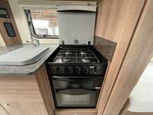 Bailey Phoenix 642 Caravan 2019 Caravan4