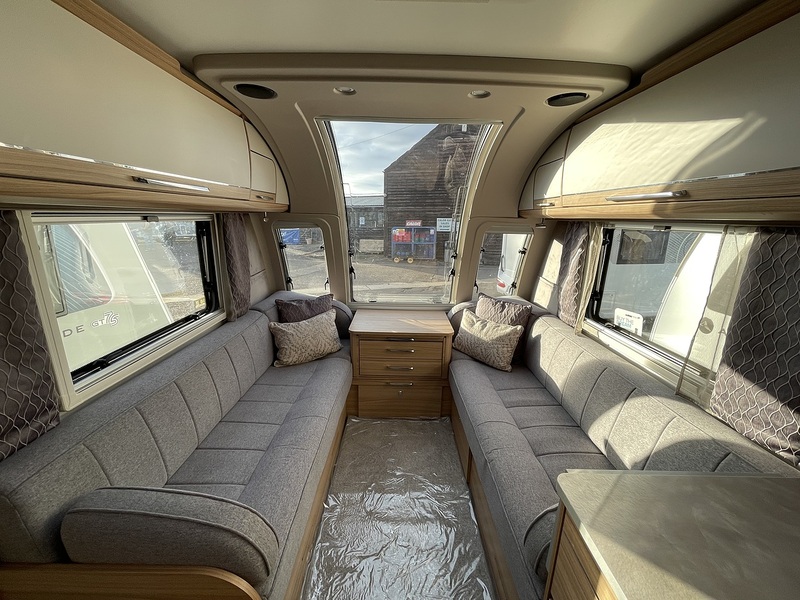 Bailey Unicorn Pamplona 2022 Caravan - Large 3