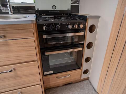 Bailey Unicorn Pamplona Caravan - U2513
