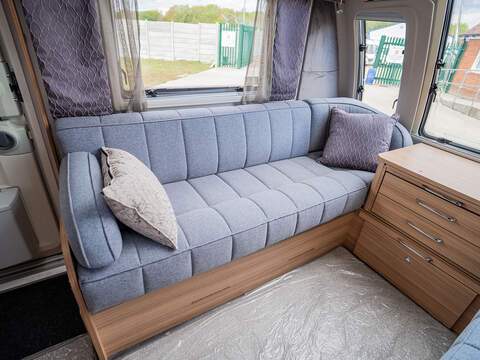 Bailey Unicorn Pamplona Caravan - U2513