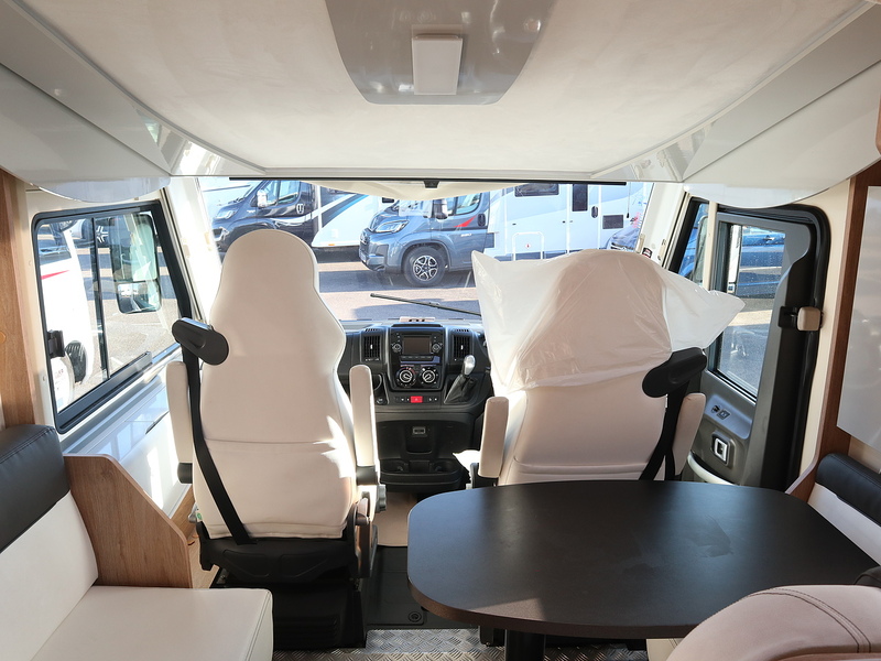 Rollerteam Pegaso 740 2018 Motorhome - Large 6