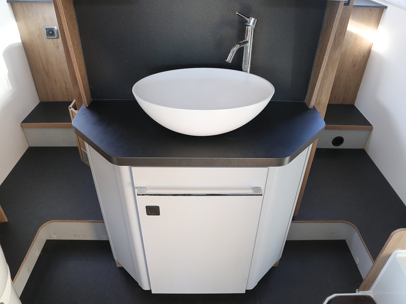 Rollerteam Pegaso 740 2018 Motorhome - Large 15