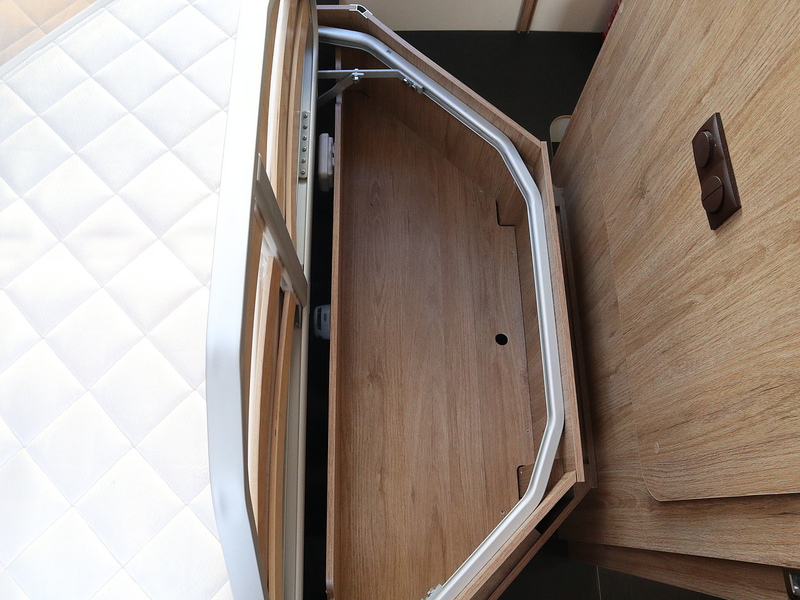 Rollerteam Pegaso 740 2018 Motorhome - Large 21