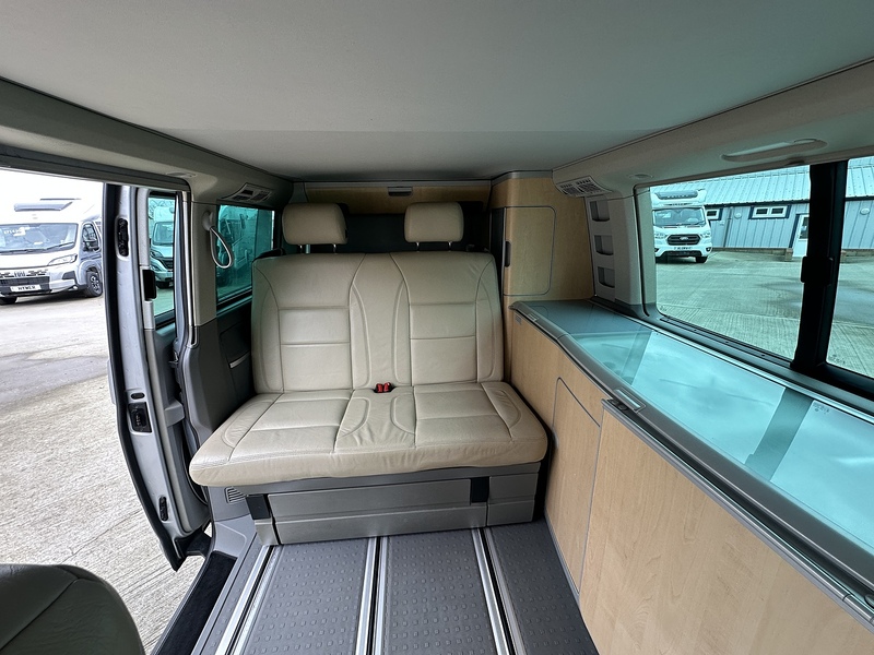 VW California 2007 Campervan - Large 3