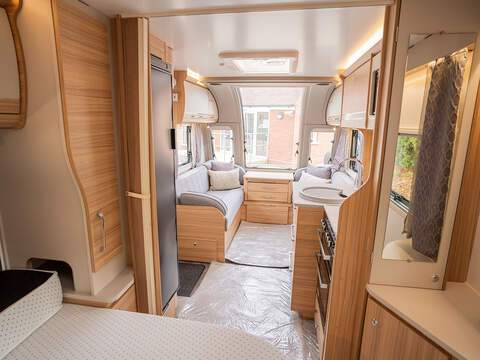 Bailey Unicorn Vigo Caravan - U2525