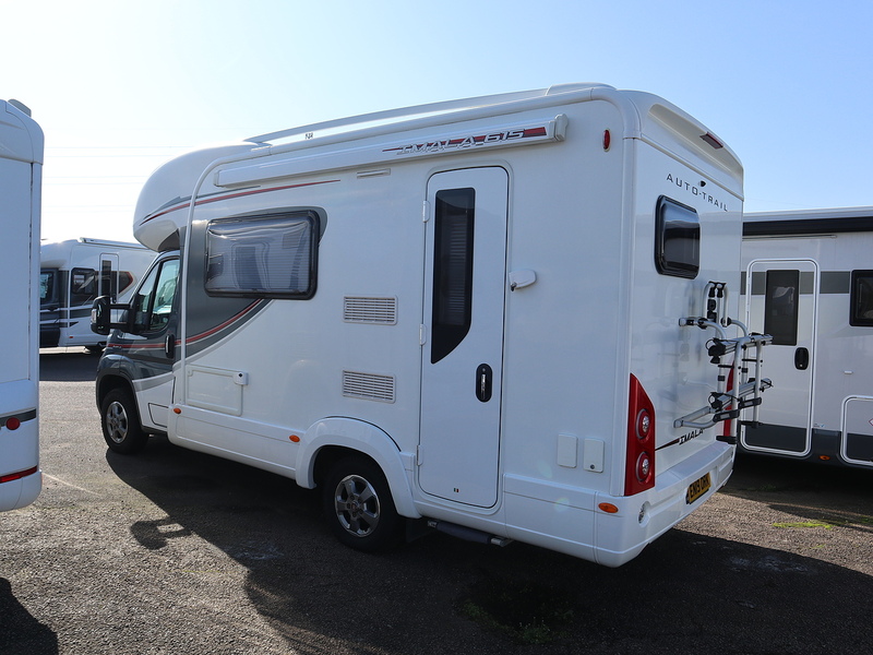 Autotrail Imala 615 Lo-Line 2019 Motorhome - Large 4