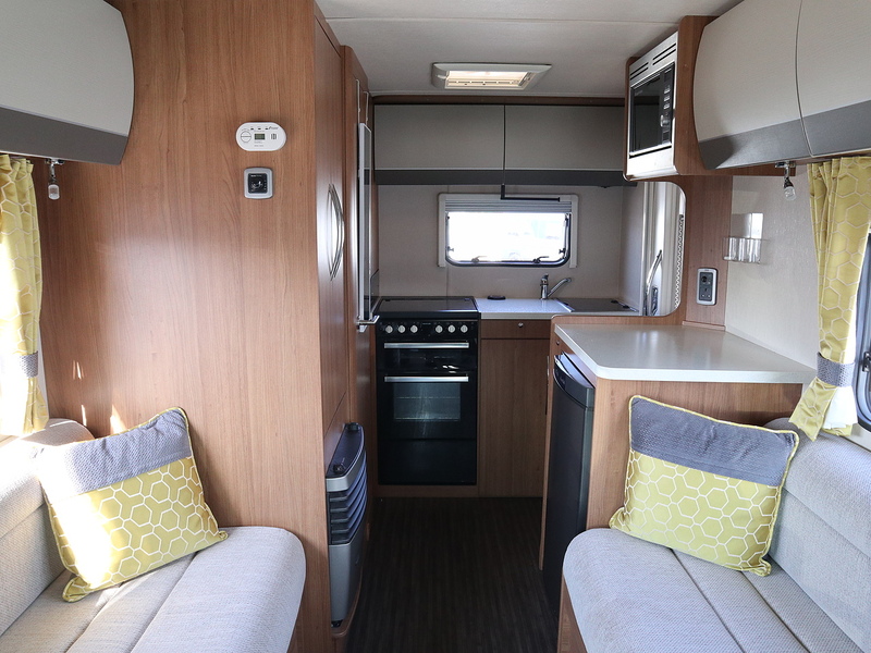 Autotrail Imala 615 Lo-Line 2019 Motorhome - Large 7