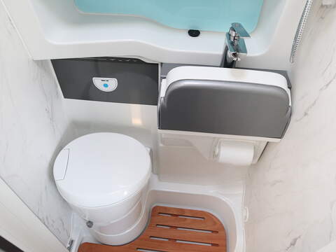 Swift Ascari 372 Motorhome - U2531