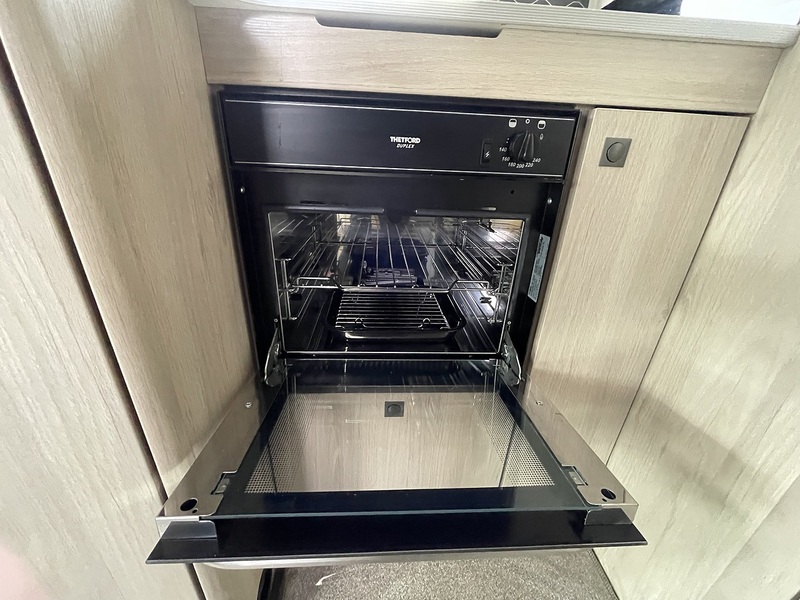 Autotrail F60 2020 Motorhome - Large 13