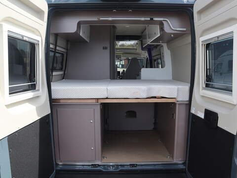 Burstner Eliseo C 540 Campervan - U2535