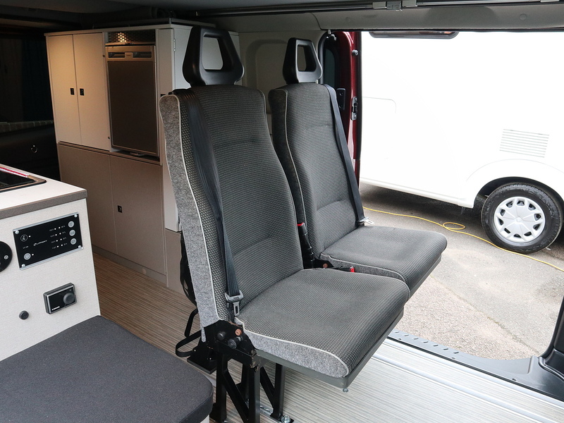 Burstner Playa C 530  Campervan - Large 18